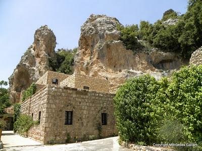 LIBANO: TRAS LOS PASOS DE KHALIL GIBRAN LIBANO: TRAS LOS PASOS DE KHALIL GIBRAN
