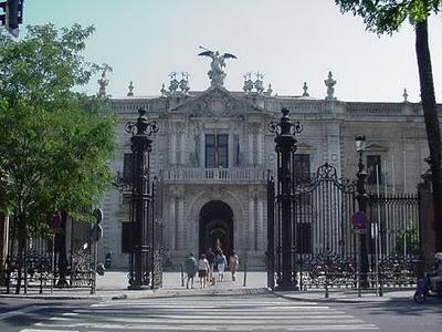 Aclaraciones sobre las supuestas actividades homófobas llevadas a cabo en la Facultad de Psicología de la Universidad de Sevilla