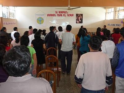 RETIRO CARISMÁTICO PARA PROFESORES DE RELIGIÓN RETIRO CARISMÁTICO PARA PROFESORES DE RELIGIÓN