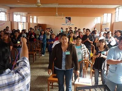 RETIRO CARISMÁTICO PARA PROFESORES DE RELIGIÓN RETIRO CARISMÁTICO PARA PROFESORES DE RELIGIÓN