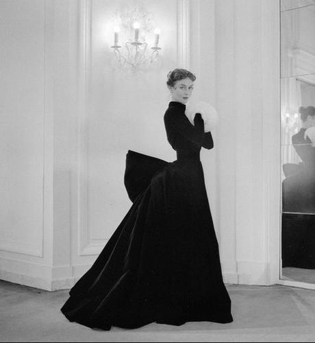 Modelo de Jacques Griffe, 1952 fashion-photograph_Jacques-Griffe-1952_Photo-by-Willy-Maywald