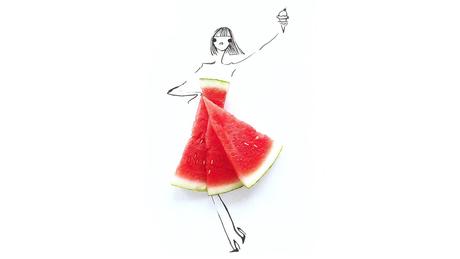 ¿Qué sucede si mezclamos moda + dibujos + comida?... : Gretchen Roehrs fruit-and-vegetables-become-fashion-dresses_the-illustrations-of-gretchen-roehrs