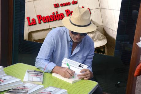 Escritor, Pensión Padrón, firmando