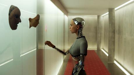 EX MACHINA (ALEX GARLAND, 2015)