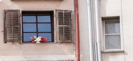 Muggia antiguo pueblo de pescadores donde se mezclan el ambiente social con los cafés y tiendas locales. Muggia antiguo pueblo de pescadores donde se mezclan el ambiente social con los cafés y tiendas locales.