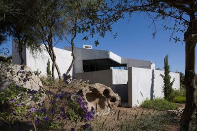 Casa Vanguardista en Monticello Casa Vanguardista en Monticello