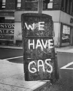 Por qué Estados Unidos guarda 700 millones de barriles de petróleo en unas cavernas Un cartel de