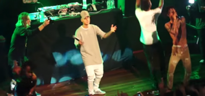 Bieber bebe alcohol y fuma maria en un show de Auckland