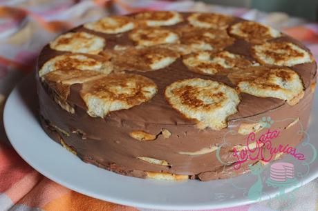 TARTA RAPIDA DE GALLETAS HOJALDRADAS Y CHOCOLATE