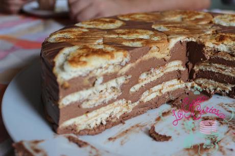 TARTA RAPIDA DE GALLETAS HOJALDRADAS Y CHOCOLATE