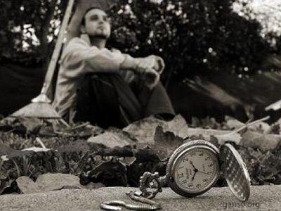 ¡¡¡Cuidado!!!: Estas 8 cosas quieren robarte tu recurso más valioso. No las dejes ¡¡¡Cuidado!!!: Estas 8 cosas quieren robarte tu recurso más valioso. No las dejes