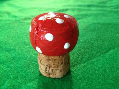 Busca setas en casa Manualidades de setas con tapones de corcho de cava