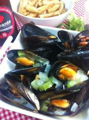 Moules-Frites (Mejillones Al Estilo Belga)