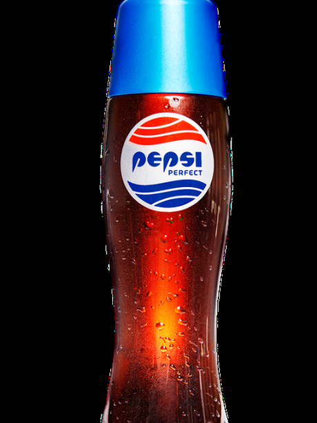 Se Vienen Las Botellas #PepsiPerfect de #BackToTheFuture Pepsi Perfect - Back To The Future