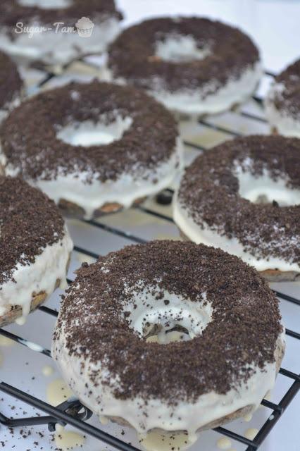 EL INVITADO DEL MES: SUGAR TAM. DONUTS DE OREO Y CHOCOLATE BLANCO EL INVITADO DEL MES: SUGAR TAM. DONUTS DE OREO Y CHOCOLATE BLANCO