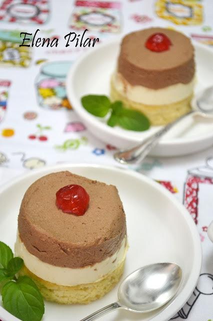 Panna cotta con mousse de chocolate quemado