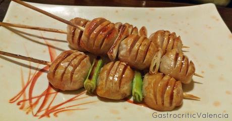 Pinchos de bolas de cerdo Pinchos de bolas de cerdo