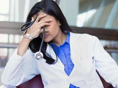 Los médicos también lloran Los médicos también lloran