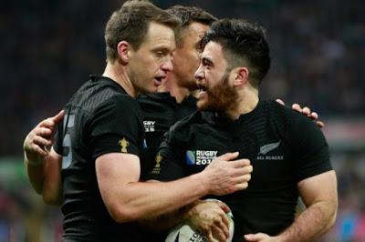 Los All Blacks ganaron y confirmaron el pase de Los Pumas a cuartos de final