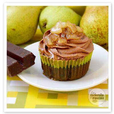 CUPCAKES DE CHOCOLATE Y PERA / PEAR AND CHOCOLATE CUPCAKES CUPCAKES DE CHOCOLATE Y PERA / PEAR AND CHOCOLATE CUPCAKES