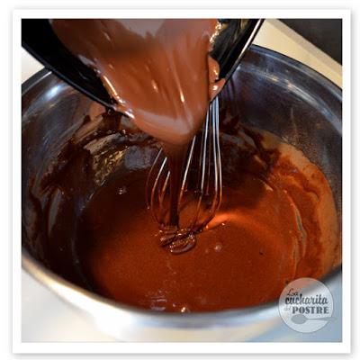 CUPCAKES DE CHOCOLATE Y PERA / PEAR AND CHOCOLATE CUPCAKES CUPCAKES DE CHOCOLATE Y PERA / PEAR AND CHOCOLATE CUPCAKES