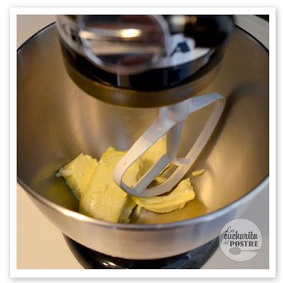 CUPCAKES DE CHOCOLATE Y PERA / PEAR AND CHOCOLATE CUPCAKES CUPCAKES DE CHOCOLATE Y PERA / PEAR AND CHOCOLATE CUPCAKES