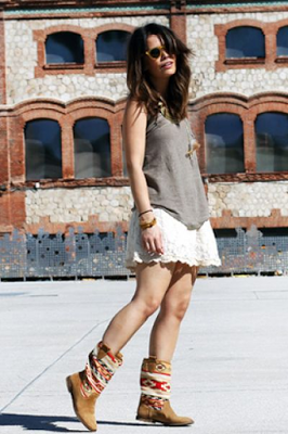 STREET STYLE INSPIRATION; SKIRTS IN AUTUMN.- STREET STYLE INSPIRATION; SKIRTS IN AUTUMN.-