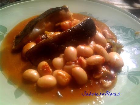 RODABALLO CON JUDIONES EN SALSA DE CHERRYS Y PIMENTON