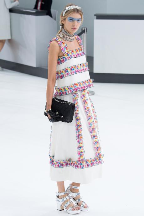 FASHION WEEK: PARIS IS CALLING FASHION WEEK: PARIS IS CALLING