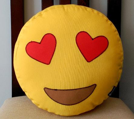 cojin emoji enamorado wasap para regalar cojin emoji enamorado wasap para regalar