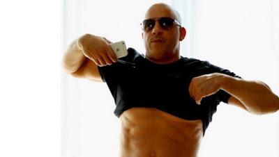 Vin Diesel presume de abdominales en Instagram