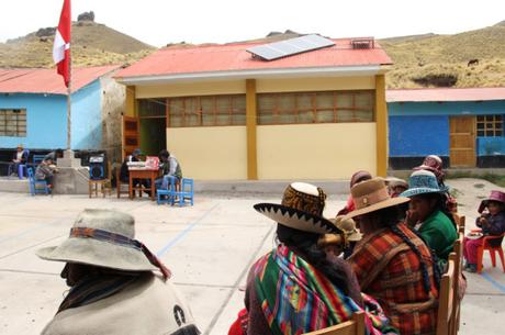 Estudiantes de Collana Alta ahora cuentan con una infraestructura moderna para su educación fotovoltaico-chumbivilcas