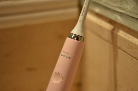 BEAUTY TIP: PHILIPS SONICARE DIAMONDCLEAN