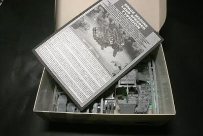 Contenido de la caja del Land Speeder Tifón Contenido de la caja del Land Speeder Tifón