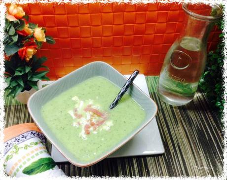 Crema de calabacín con picadito de huevo y jamón Crema de calabacín con picadillo de huevo y jamón 4