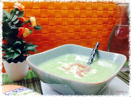 Crema de calabacín con picadito de huevo y jamón Crema de calabacín con picadillo de huevo y jamón 3