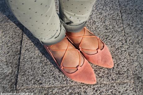 Lace Up & Dots Lace Up & Dots