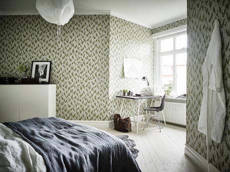 UNA VIVIENDA DE TECHOS ALTOS Y ESTILO ECLÉCTICO UNA VIVIENDA DE TECHOS ALTOS Y ESTILO ECLÉCTICO