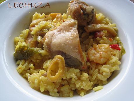 ARROZ CON POLLO Y CALAMARES AL HORNO (1)