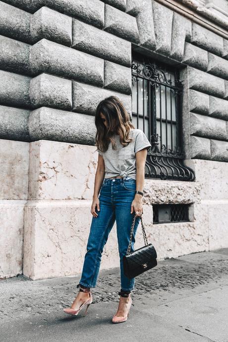 Topshop_Jeans-Jimmy_Choo_Shoes-Lace_Up-Ballerina_Heels-Grey_Top-Chanel_Vintage-Outfit-MFW-Milan-22