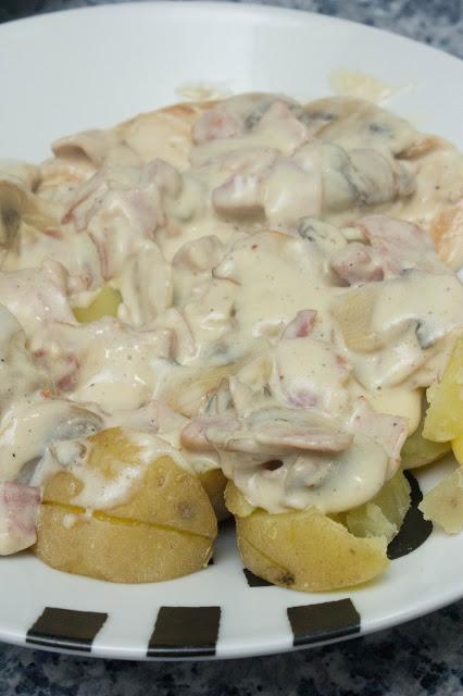 Pollo con patatas a la carbonara Pollo con patatas a la carbonara