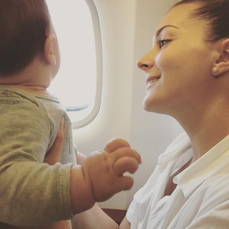 Consejos para viajar con tu bebé / Tips to travel with your baby Consejos para viajar con tu bebé / Tips to travel with your baby