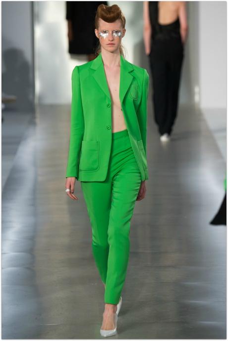 http://www.vogue.com/fashion-shows/spring-2016-ready-to-wear/maison-martin-margiela/slideshow/collection#15
