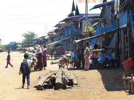 El lago Tonle Sap y la aldea flotante de Kompong Phluk