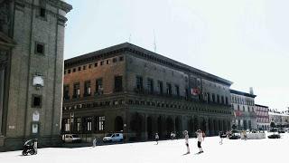 La Lonja y el Ayuntamiento - Zaragoza La Lonja y el Ayuntamiento - Zaragoza