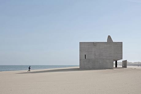 Biblioteca a orillas del Pacífico