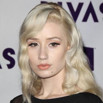 Iggy Azalea sin maquillaje parece rara Iggy Azalea sin maquillaje parece rara