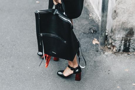 Neoprene_Dress-Calvin_Klein-Black-Backpack-Mary_Janes_Shoes-Topshop-Bandana-RayBan_Rounded_Sunnies-Outfit-Street_Style-MFW-Milan_Fashion_Week-38