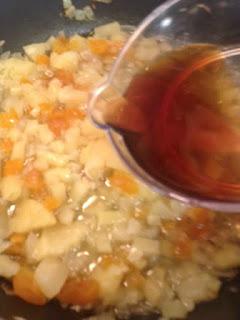 CONTRAMUSLITOS SABROSOS CON CHUTNEY DE PIÑA Y OREJONES CONTRAMUSLITOS SABROSOS CON CHUTNEY DE PIÑA Y OREJONES