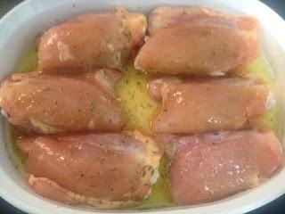 CONTRAMUSLITOS SABROSOS CON CHUTNEY DE PIÑA Y OREJONES CONTRAMUSLITOS SABROSOS CON CHUTNEY DE PIÑA Y OREJONES